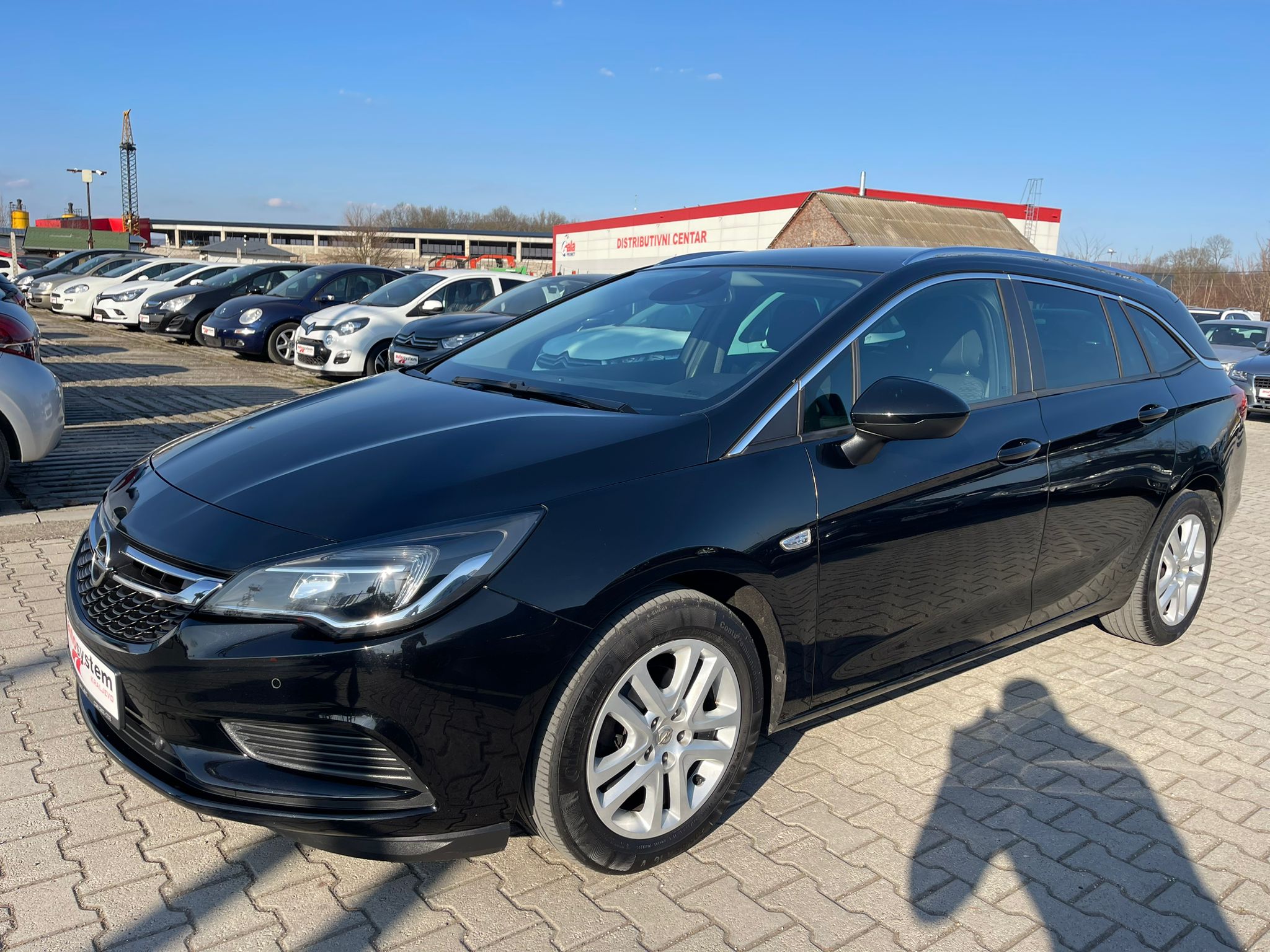Opel Astra 1.6 CDTI KREDITI NA LICU 